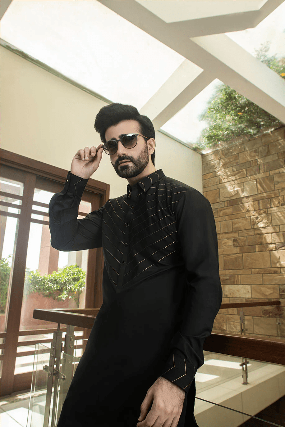 Black & Gold Stripes Kurta And Trouser 2